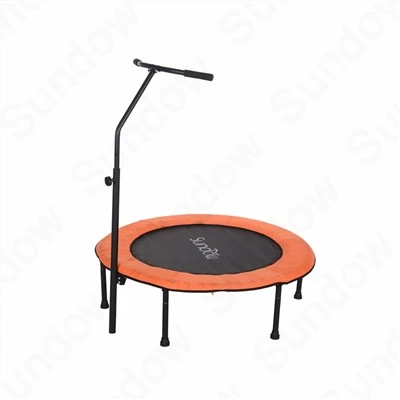 Allenamento sul trampolino al coperto